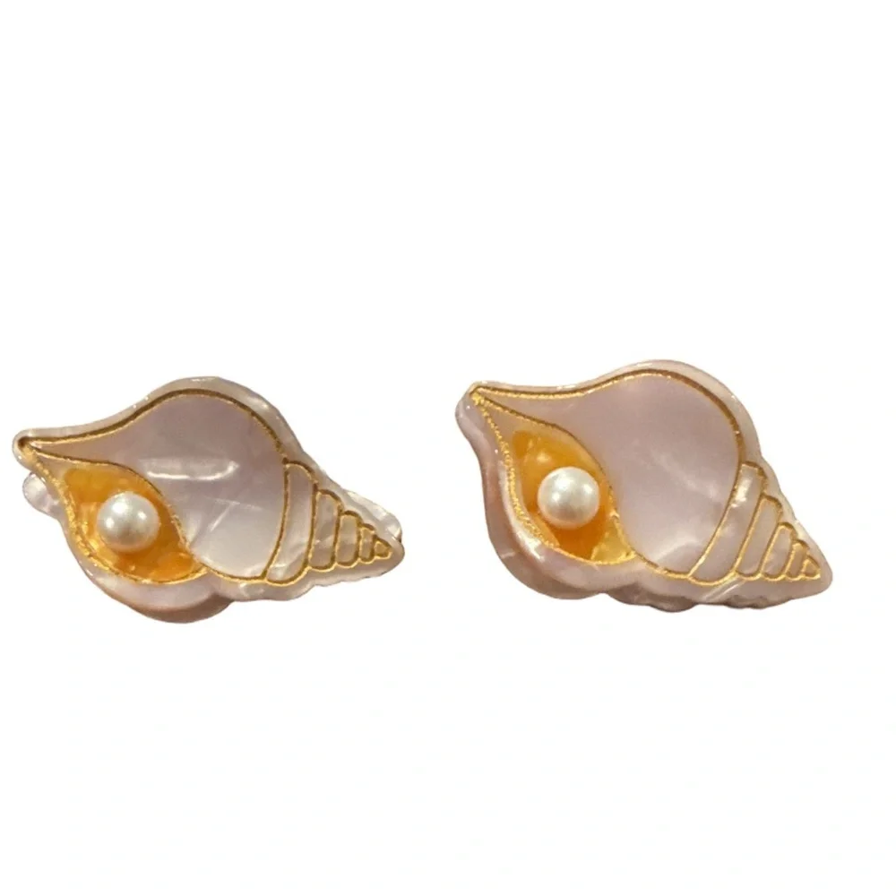 Gold and Cream Shell mini hair clips
